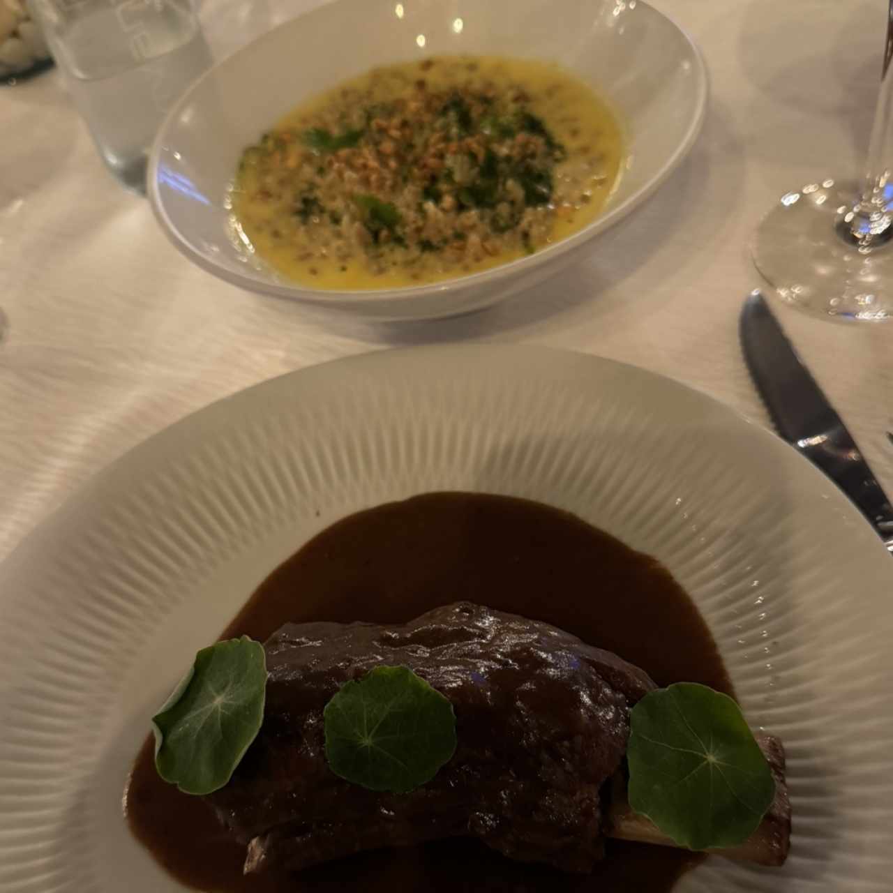 Costilla entre capuchinas