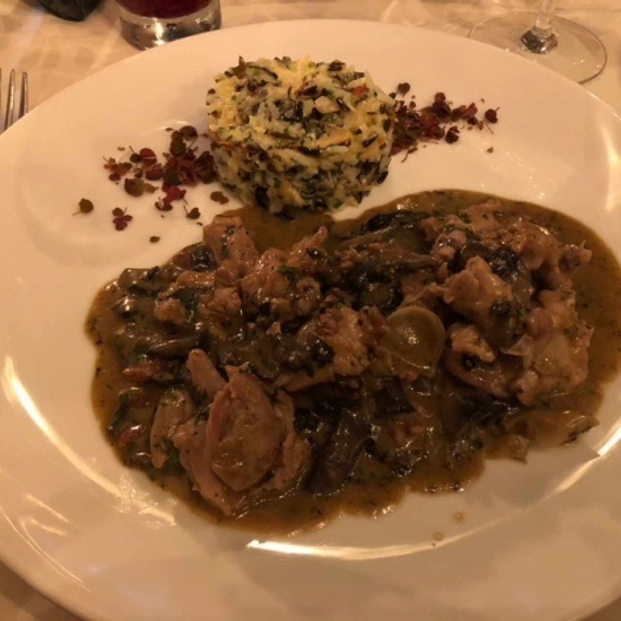 Conejo y risotto