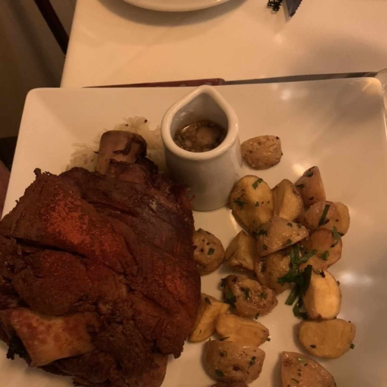 Especialidades - CODILLO DE CERDO