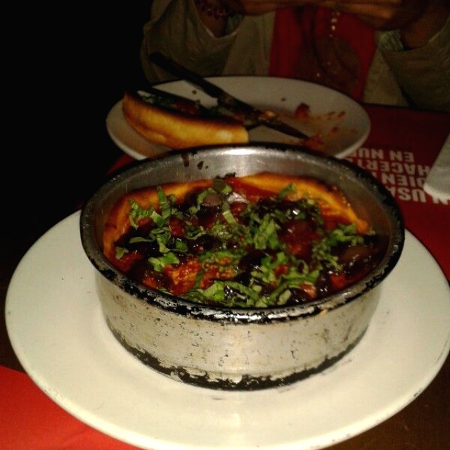 Pizza deep dish 
