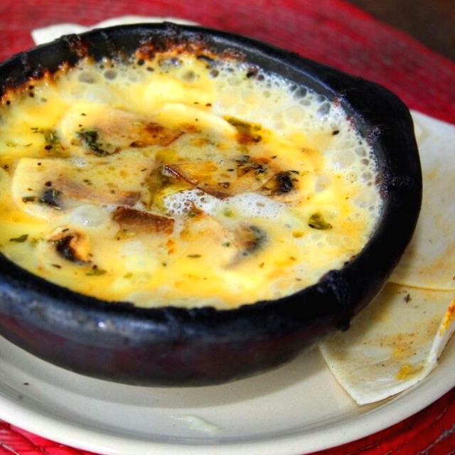 Las Botanas - Queso Fundido