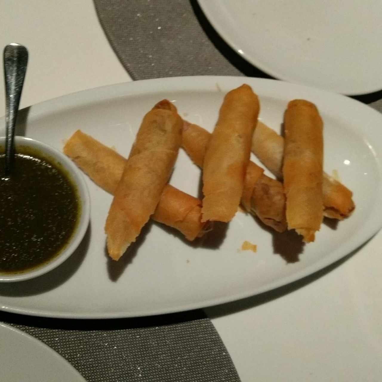 Rollitos de lechona