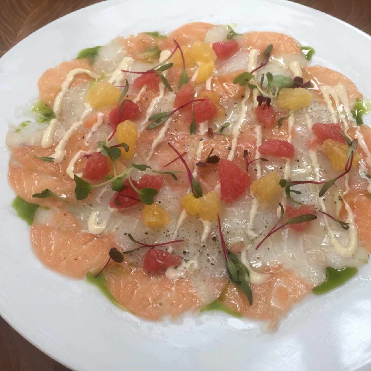 Carpaccio salmon langosta y mero