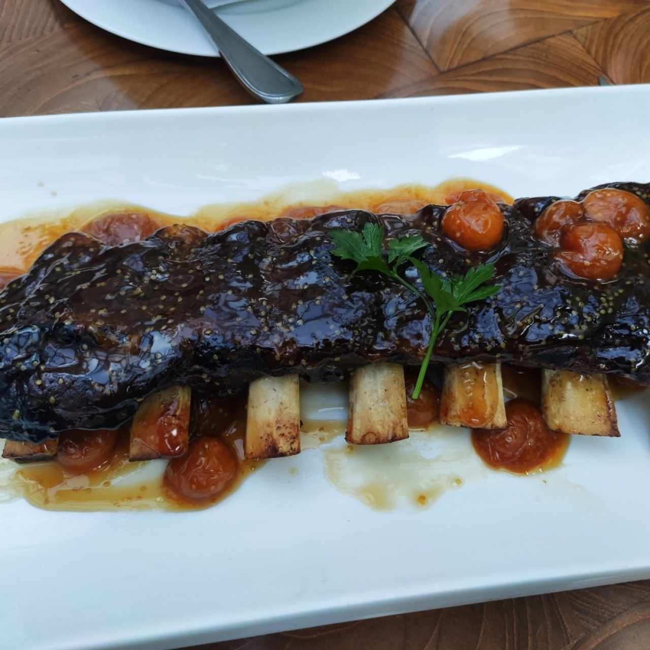 costilla de res en salsa de uchuvas