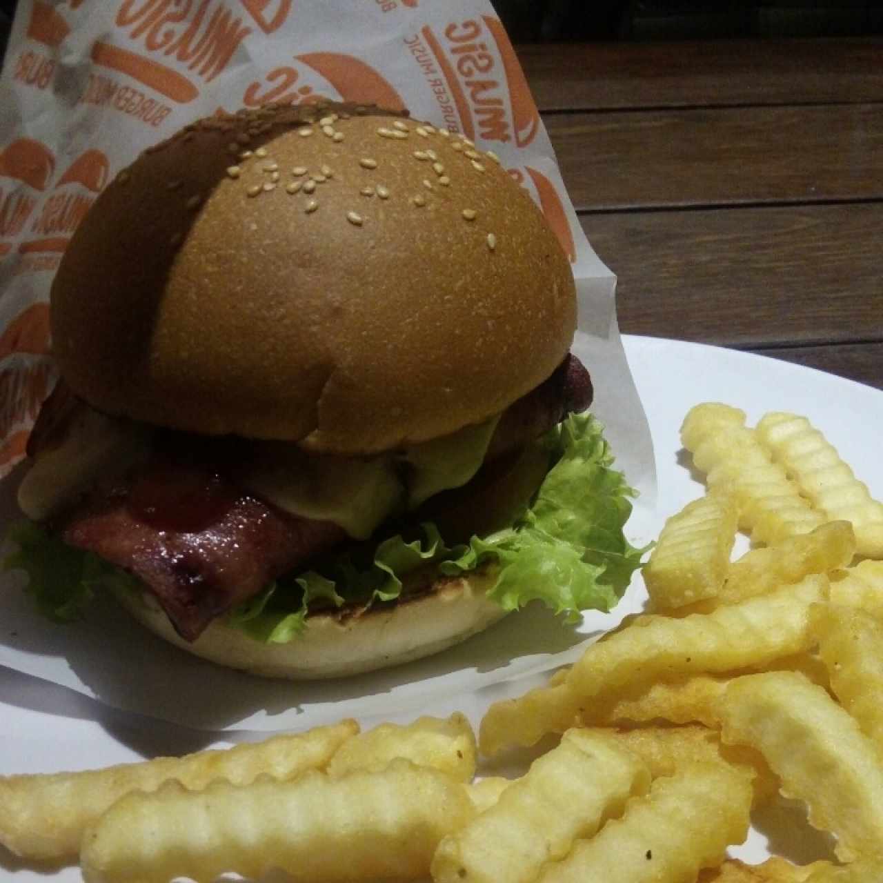 Hamburguesa de tocineta