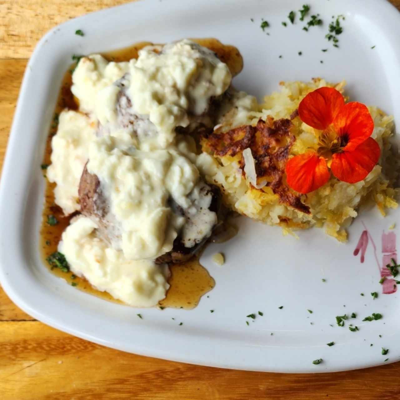 Lomo de Angus con Salsa de Queso Camambert