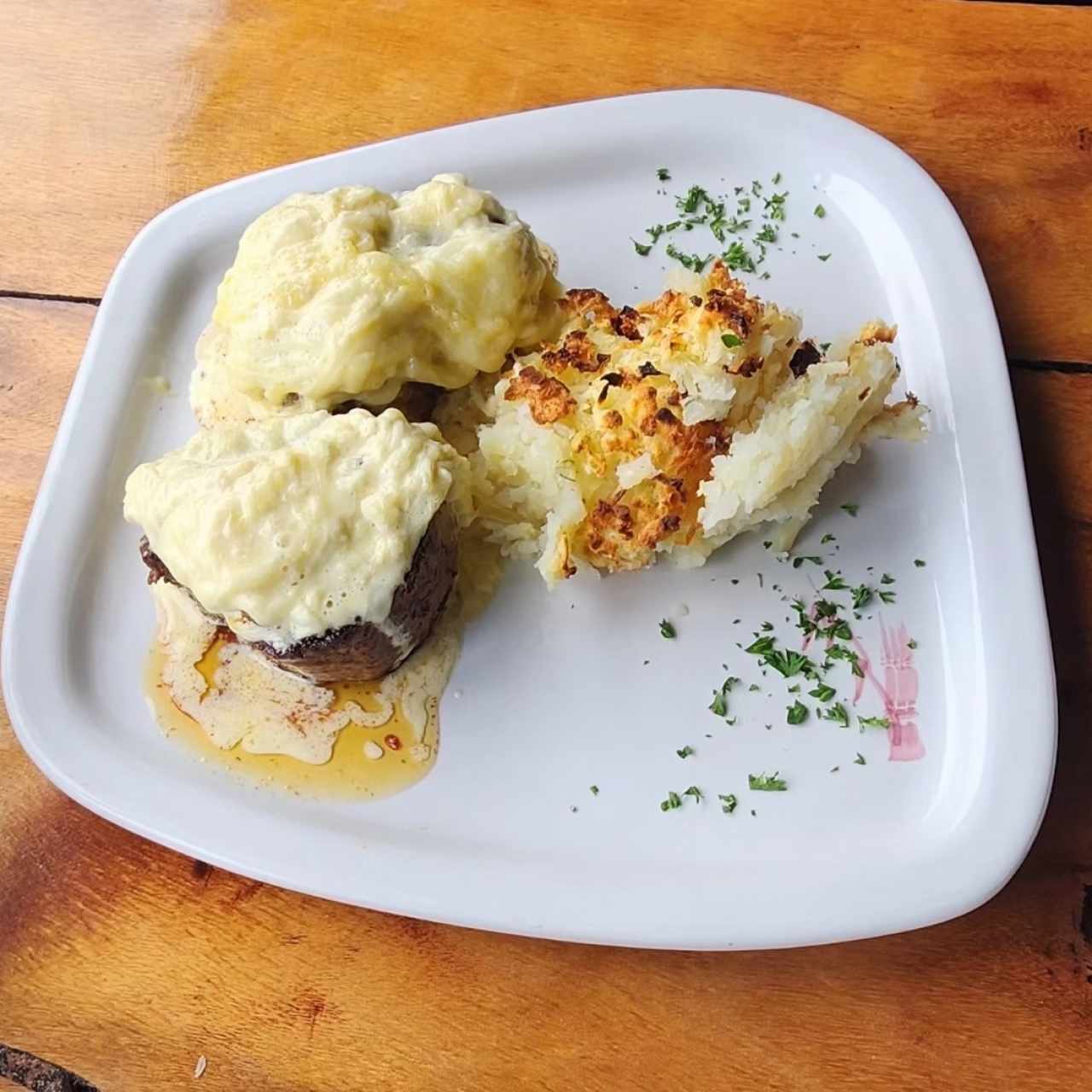 Lomo Angus en Salsa de queso Mozarela