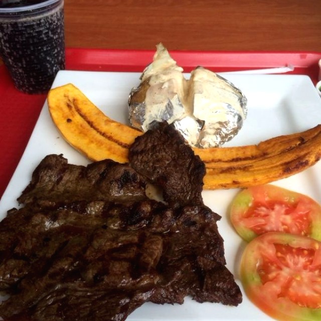 Churrasco papa americana y plátano