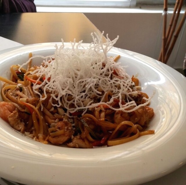 Pad thai