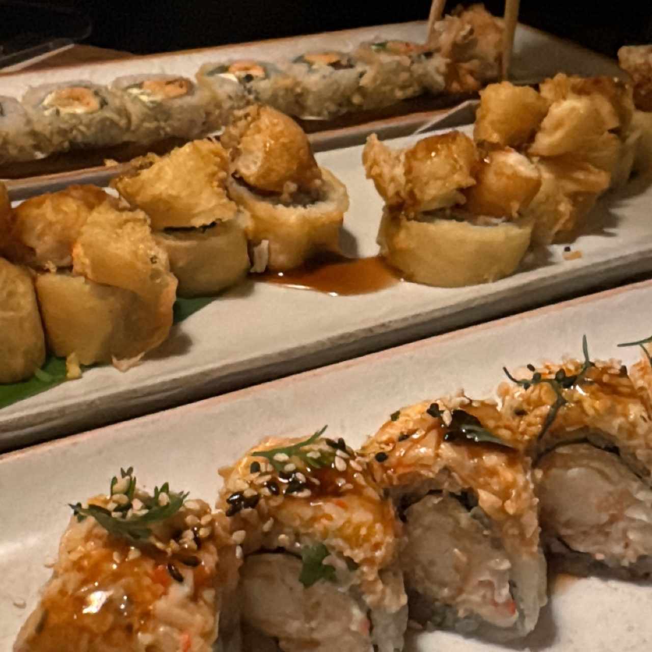 Wok n roll // tempura ko salmon // bomba