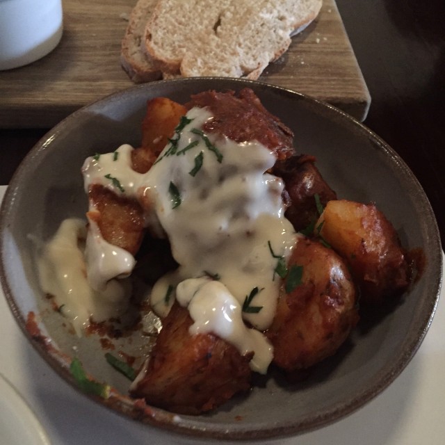 Patatas bravas