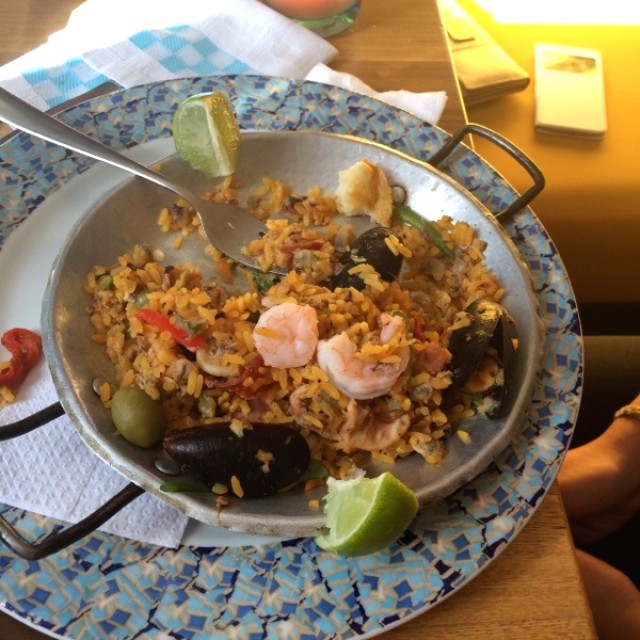 Paella Gaudi 