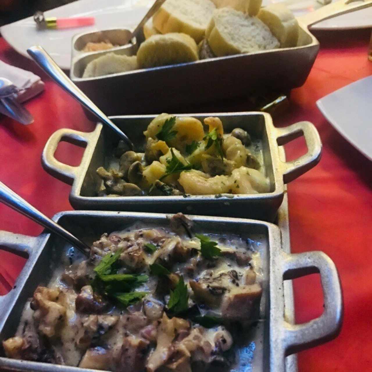 Pulpo a la Mallorca tambien camarones gallegos