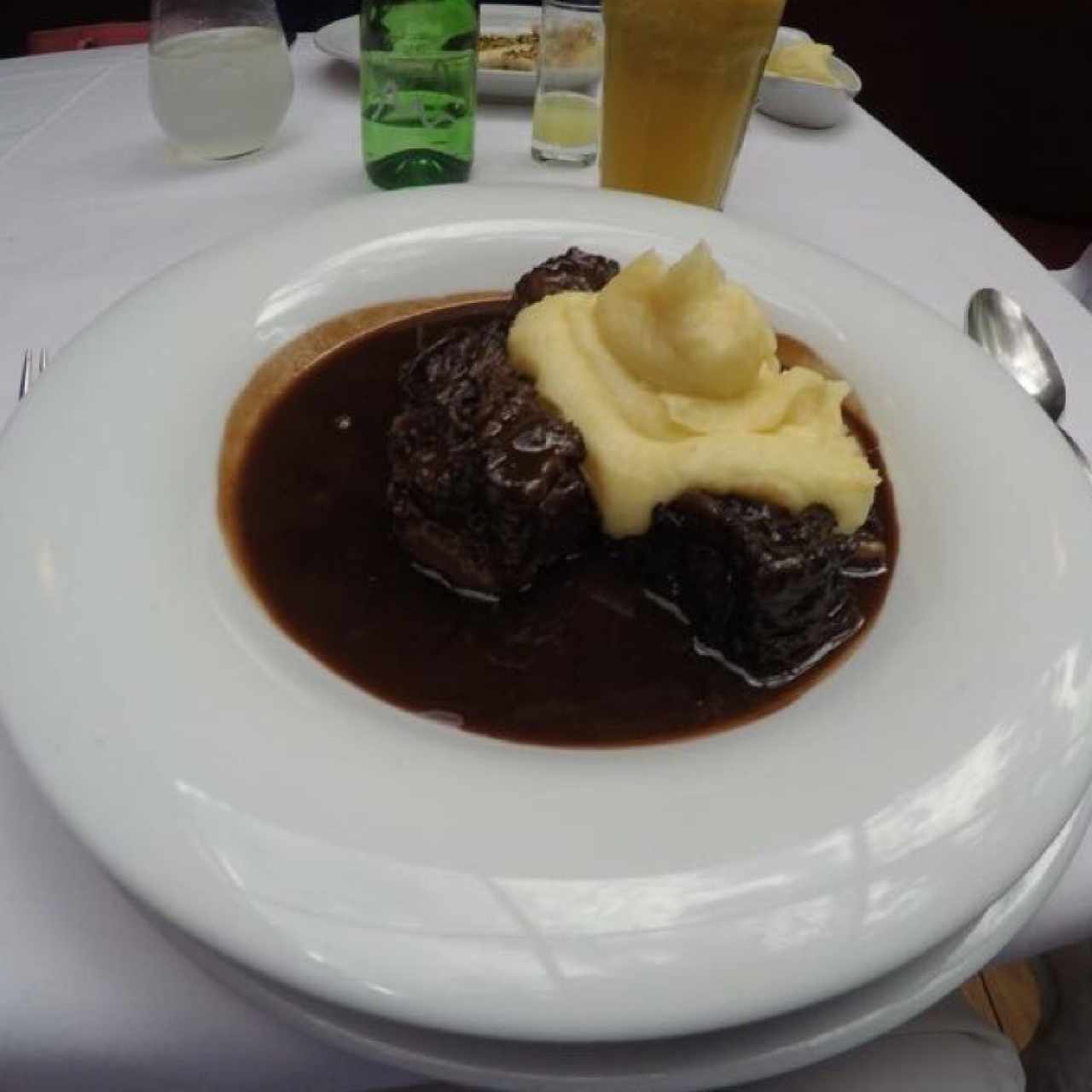 Rabo de toro al vino 