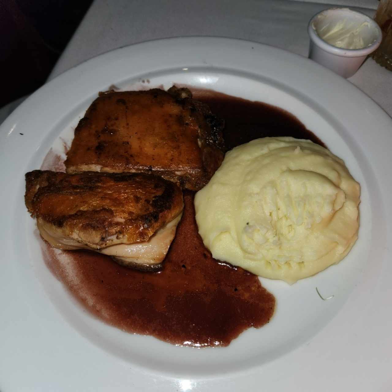 Cochinillo con Puré de Papas