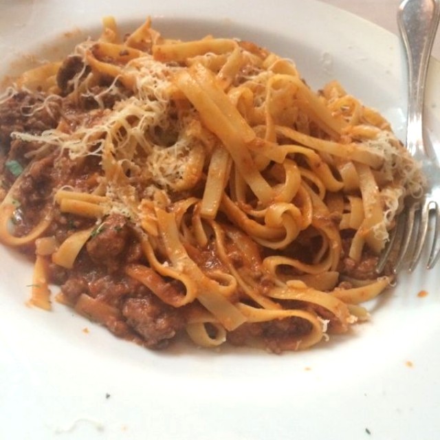 Fetuccini boloñesa