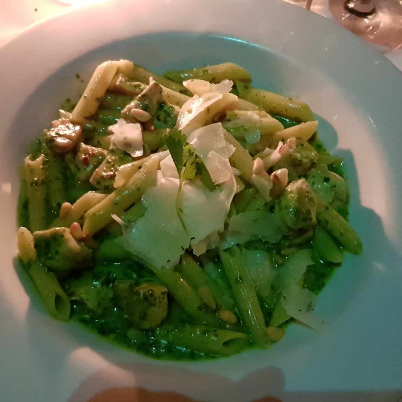 penne al pesto con pollo