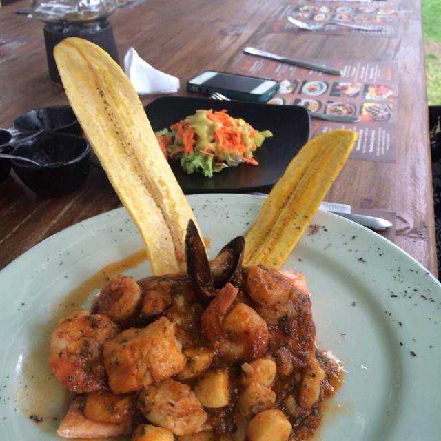 Salmón a la marinera