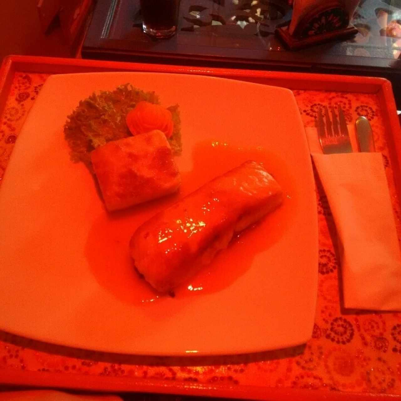 salmón en salsa de maracuyá 