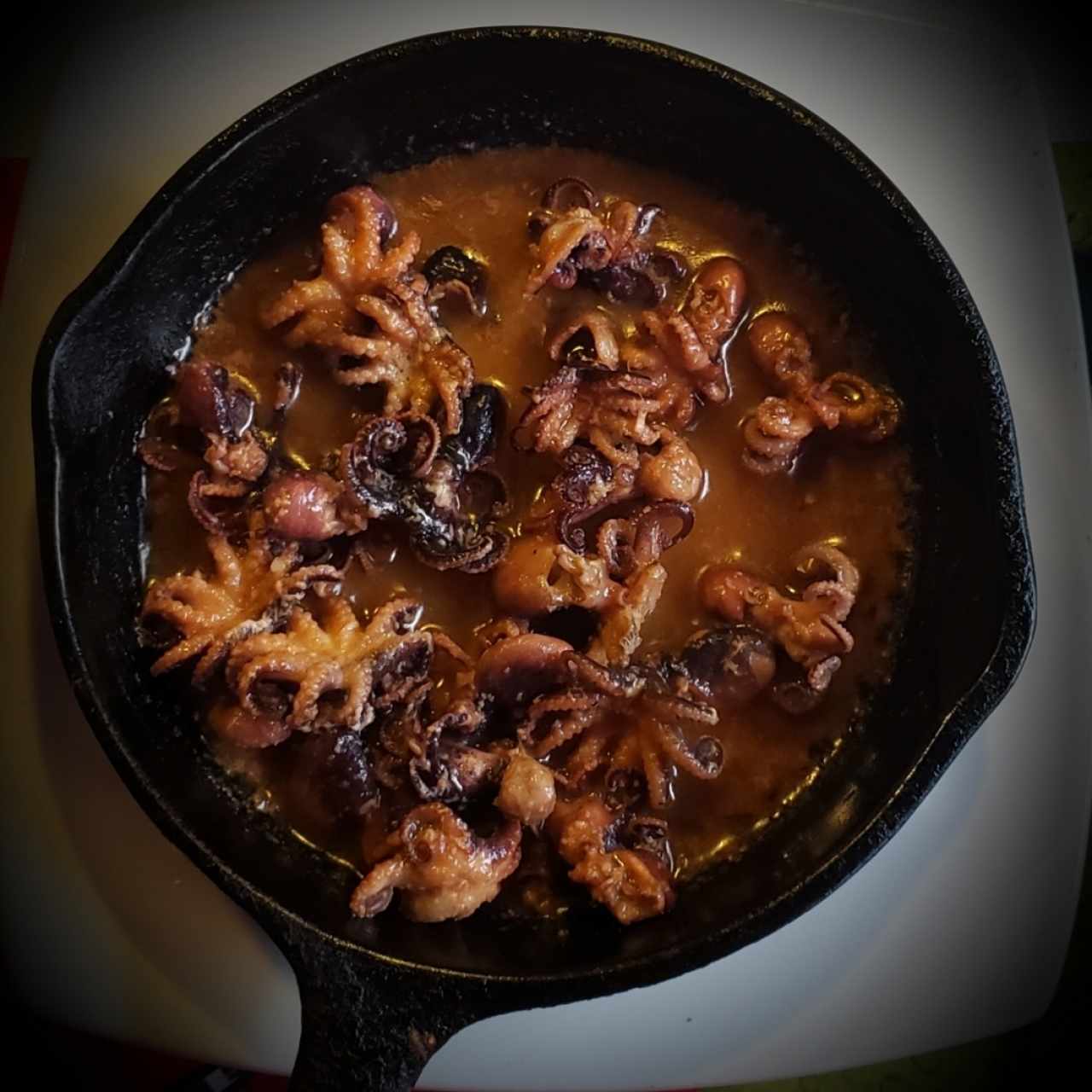 Pulpo baby al ajillo