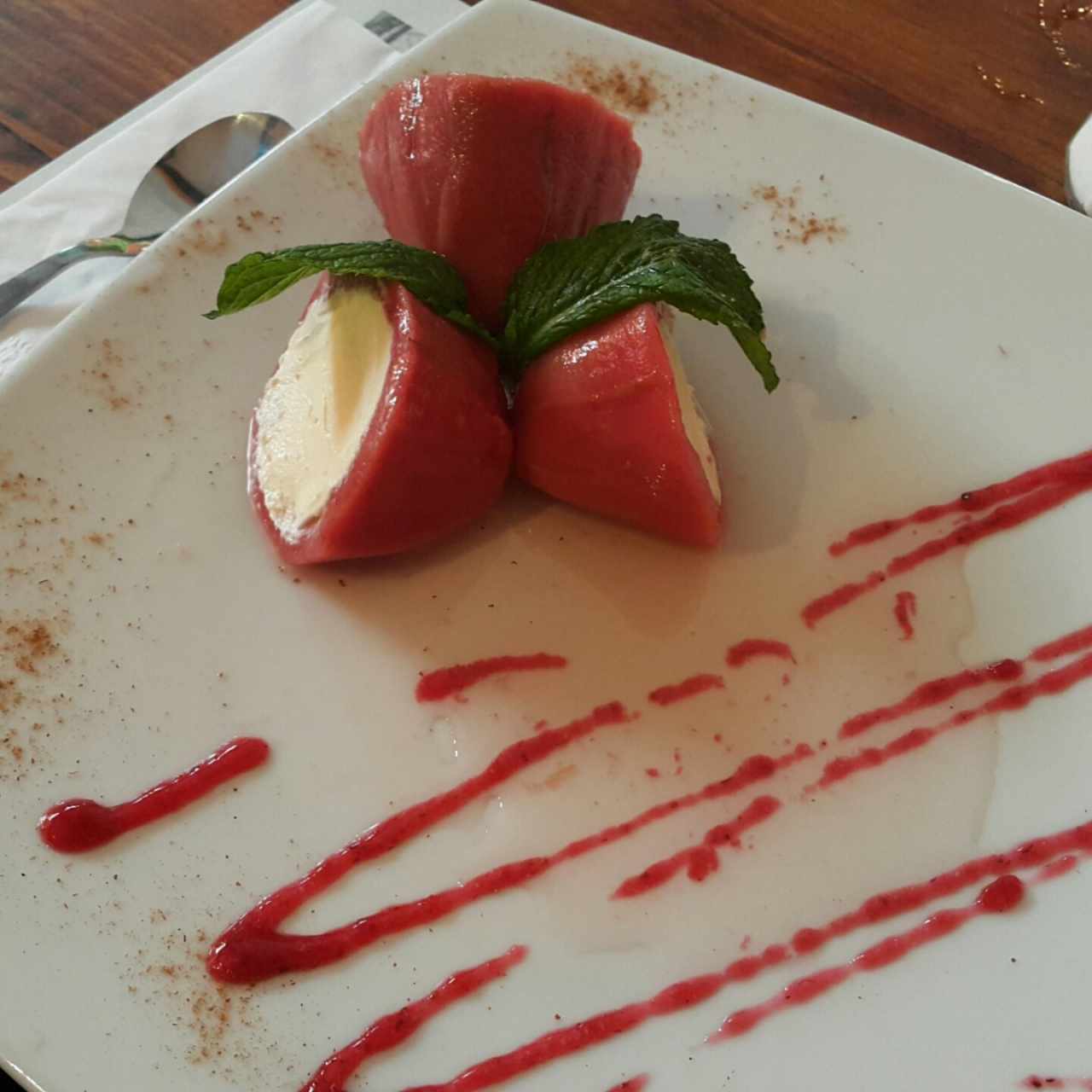 Postre de Guayaba y Queso Crema
