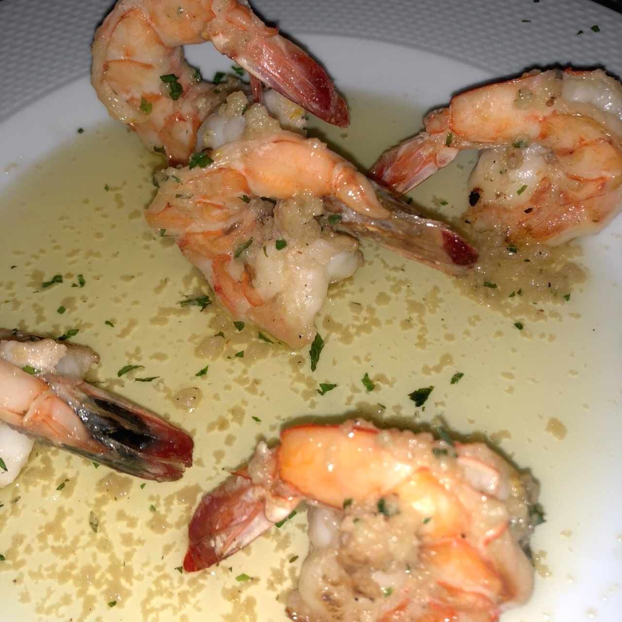 Camarones al ajillo
