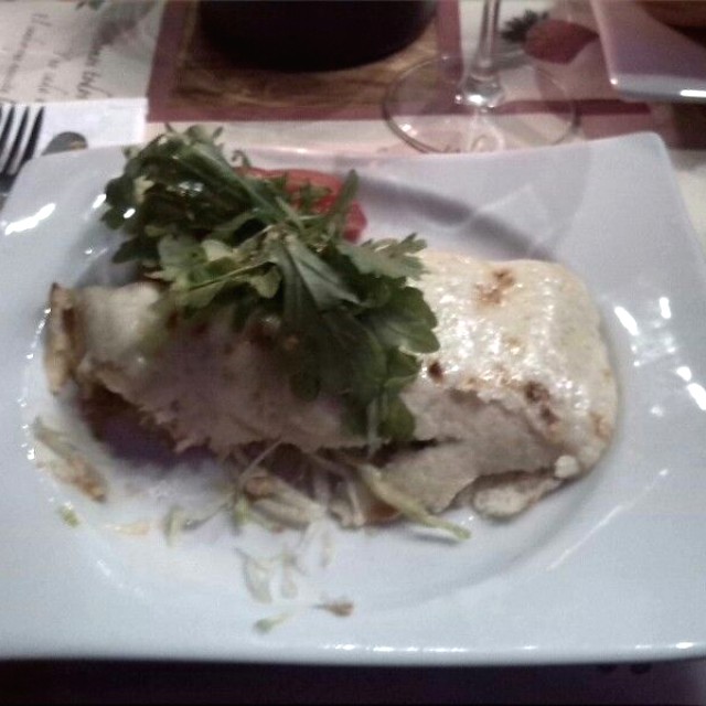 Pita tuna pocket
