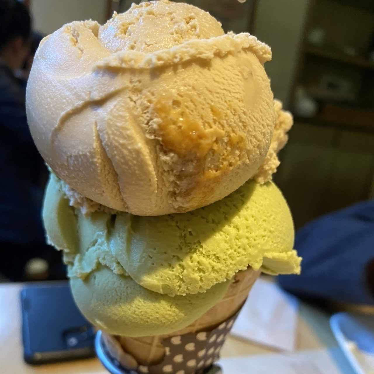 Cono arequipe y pistachio 