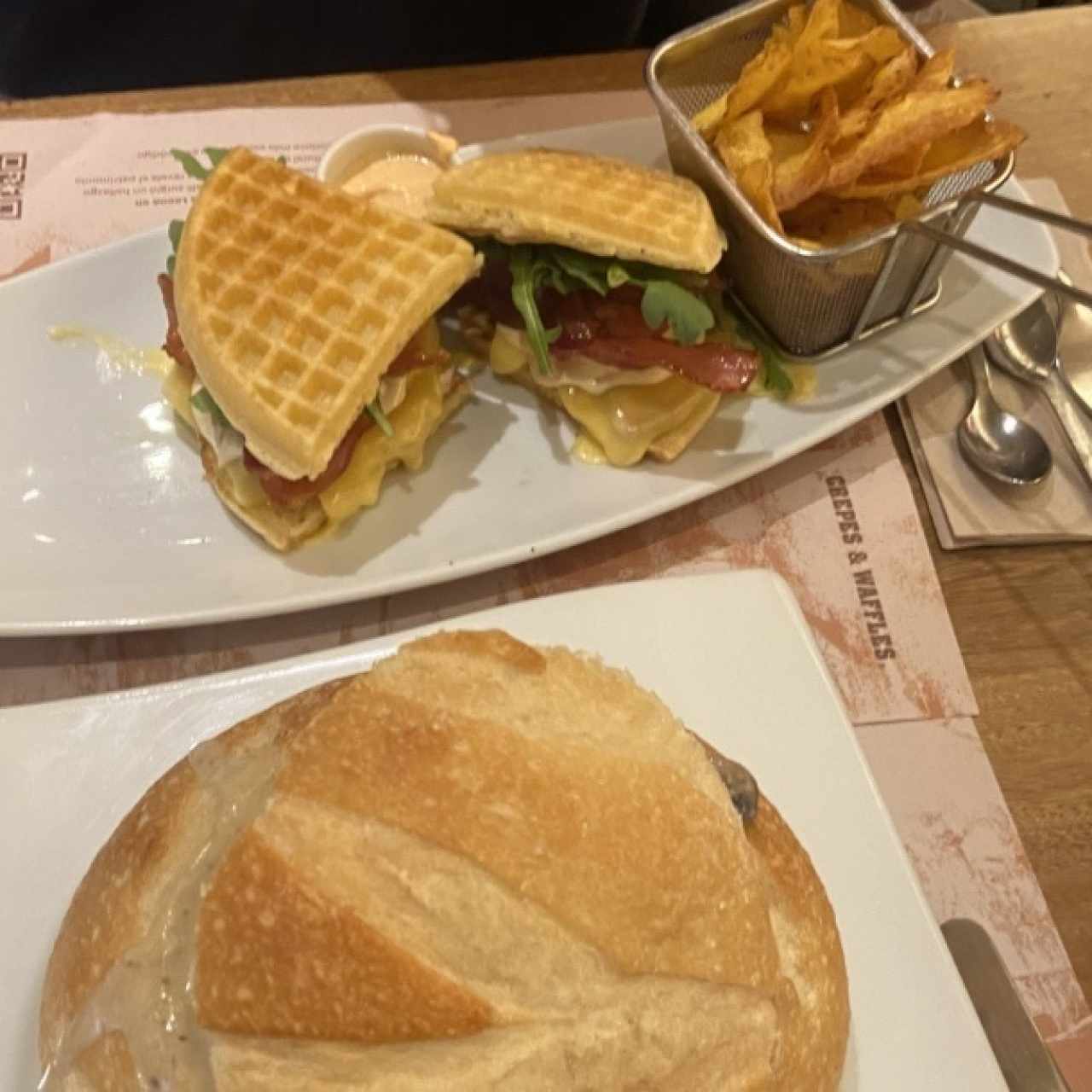 waffles con pollo 