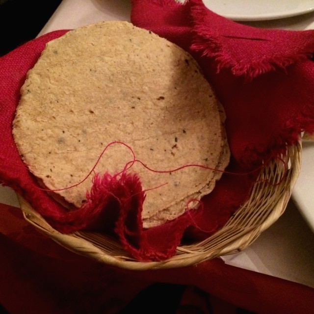 Birria de res - tortillas