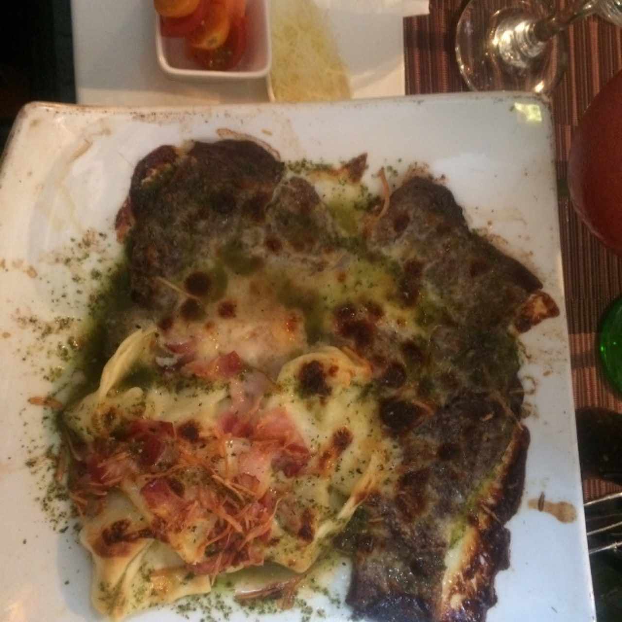 Lomo a la parrilla con pasta rellena
