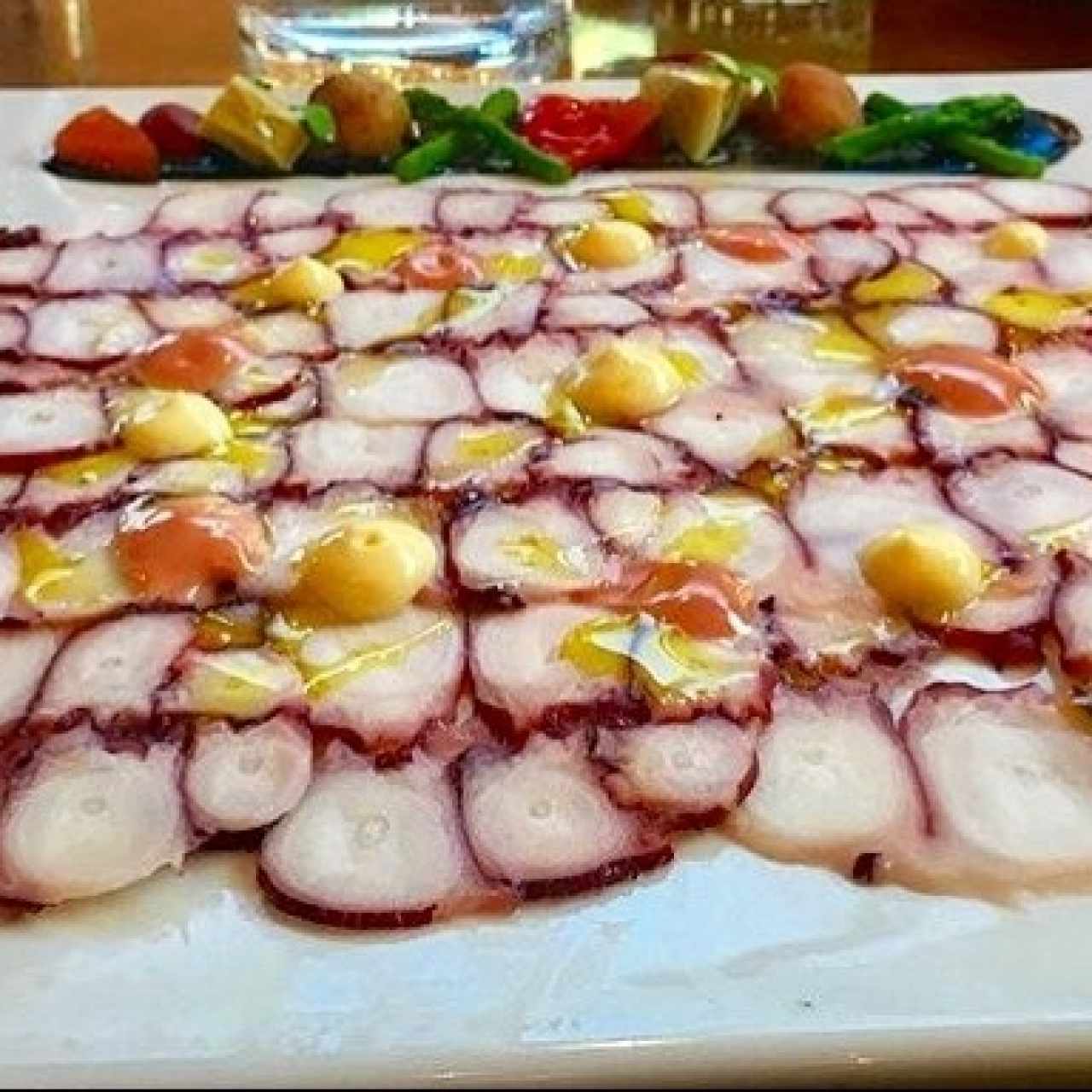 Carpaccio De Pulpo Con Vinagreta De Aceituna