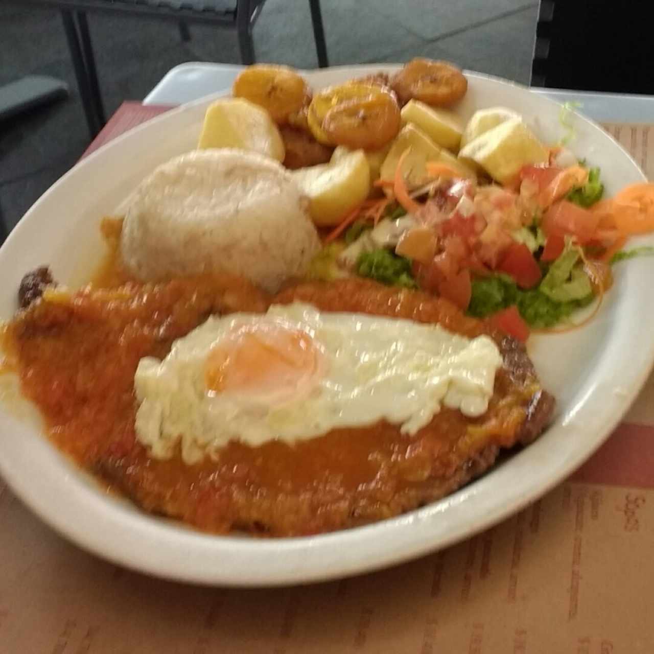bistec a caballo