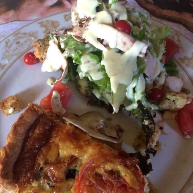 Quiche mozarella y tomate