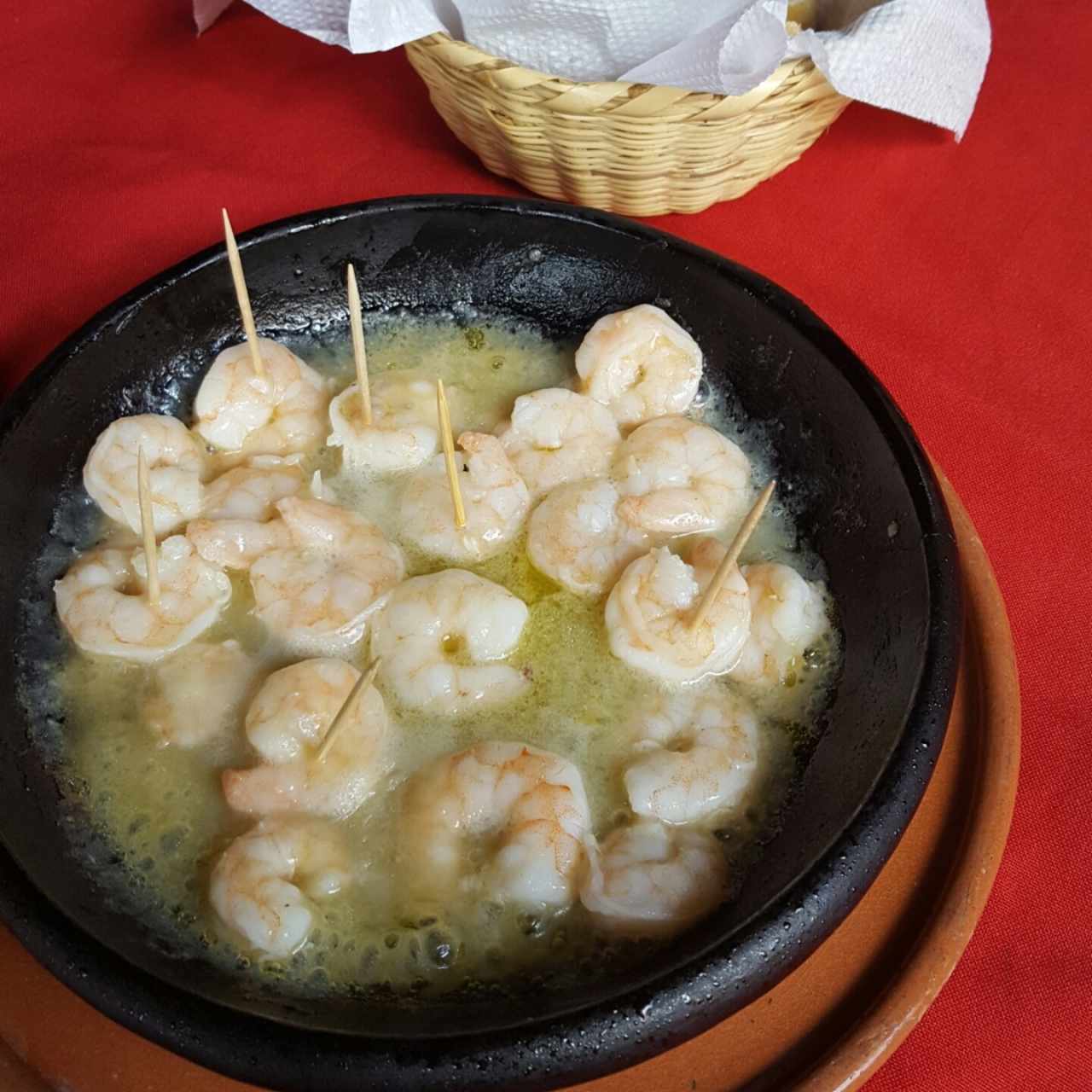 camarones al ajillo