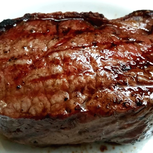 El señor bien de chorizo argentino. Cosa seria. 
