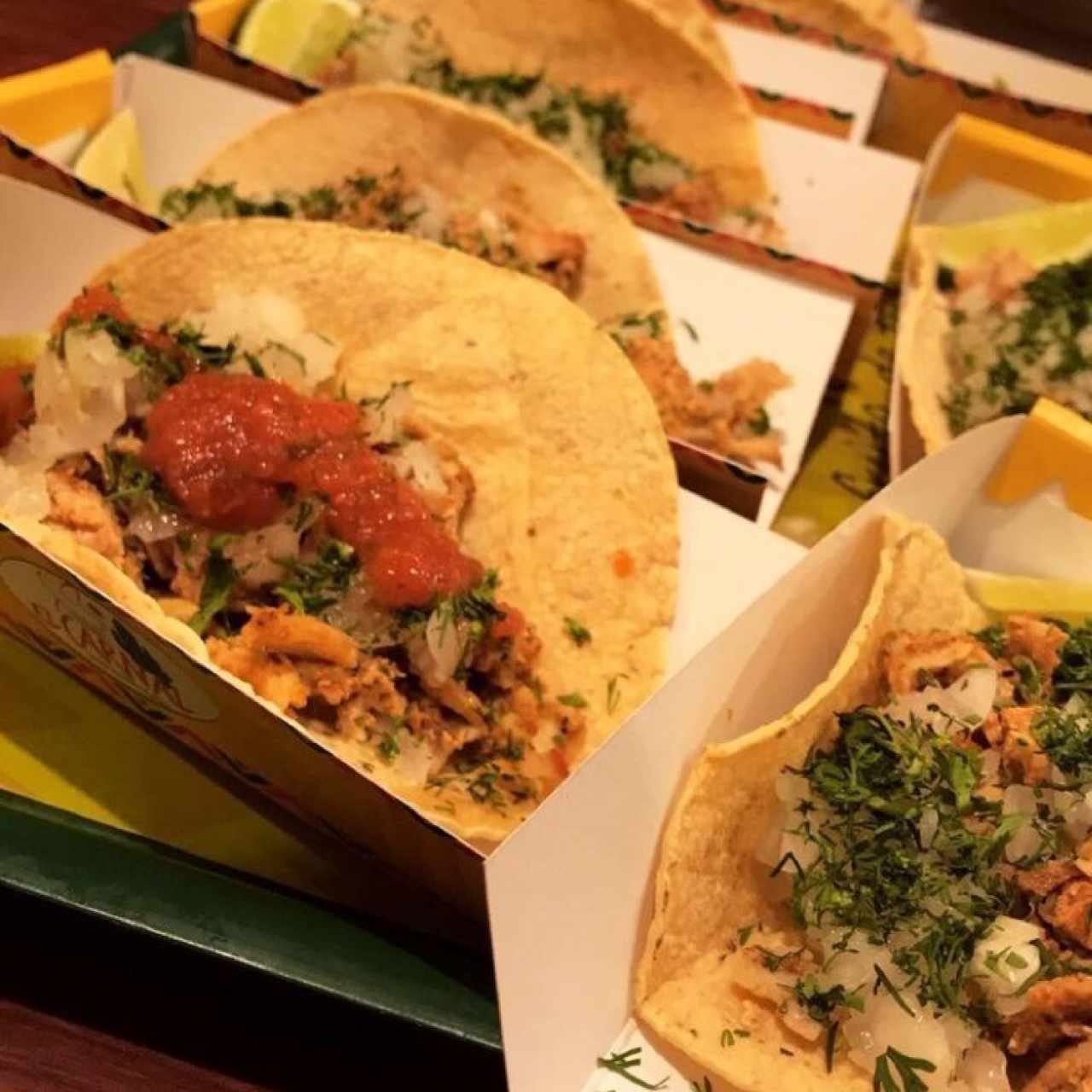 tacos al pastor 