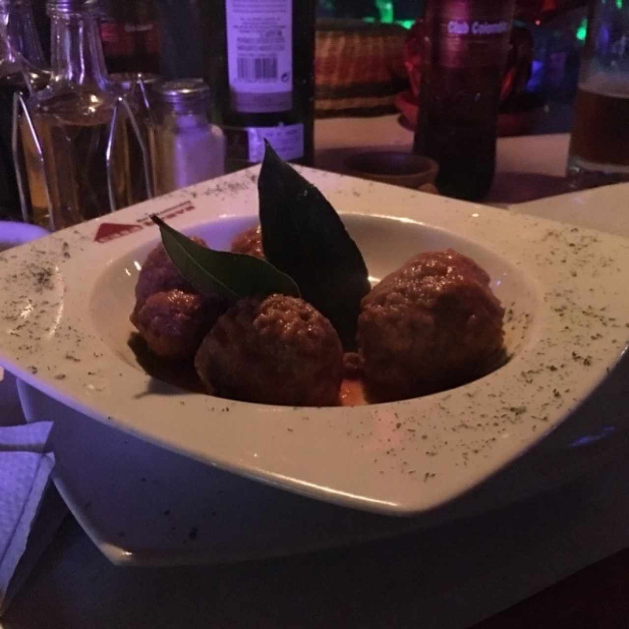 Albóndigas en salsa napolitana