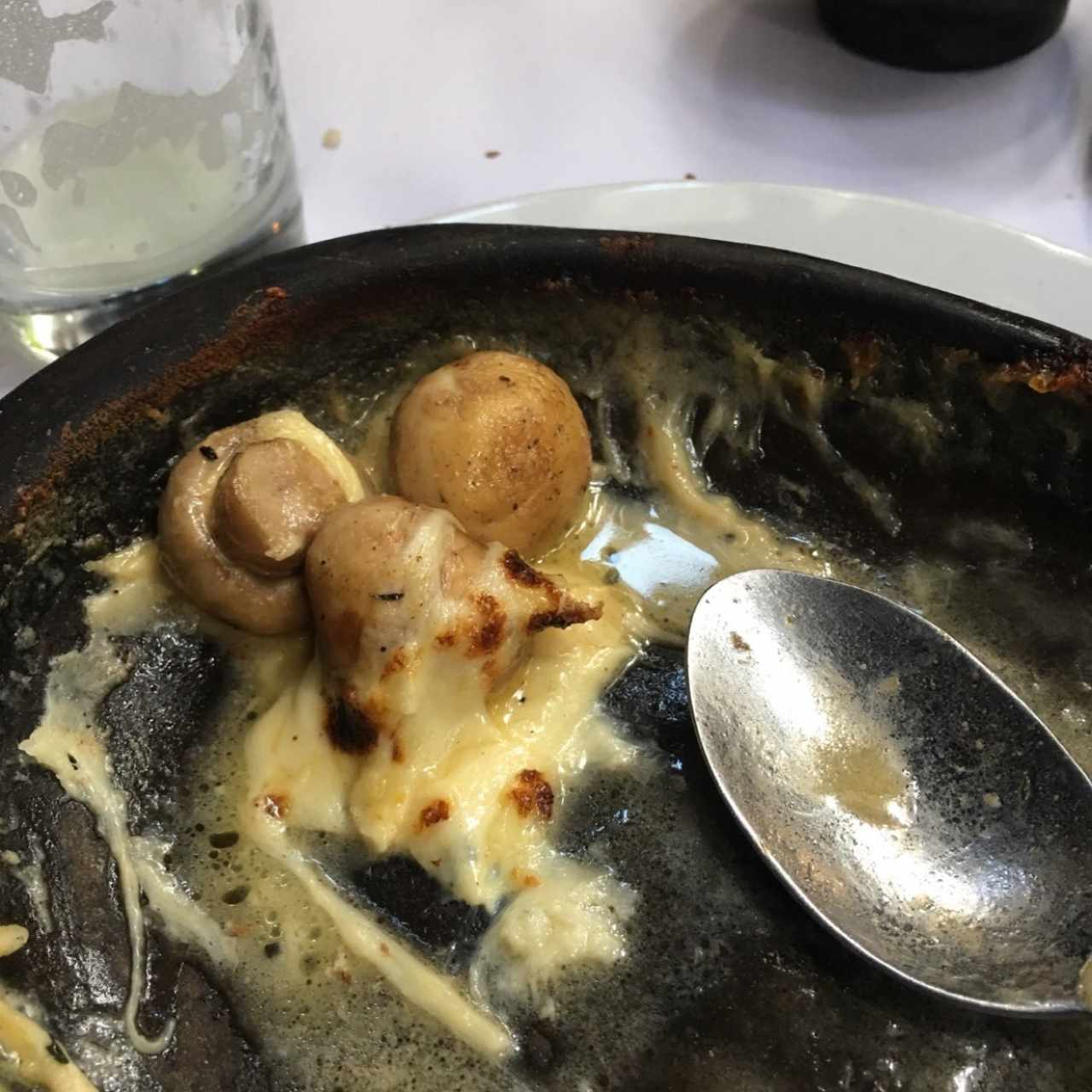 champiñones gratinados