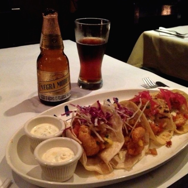 Tacos de camarones y pescado 