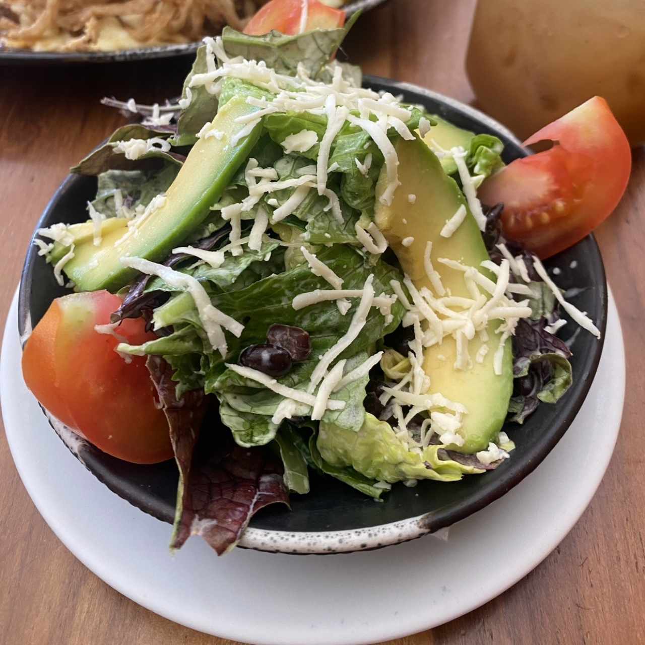 Ensalda, acompañante de carne con aros de cebolla