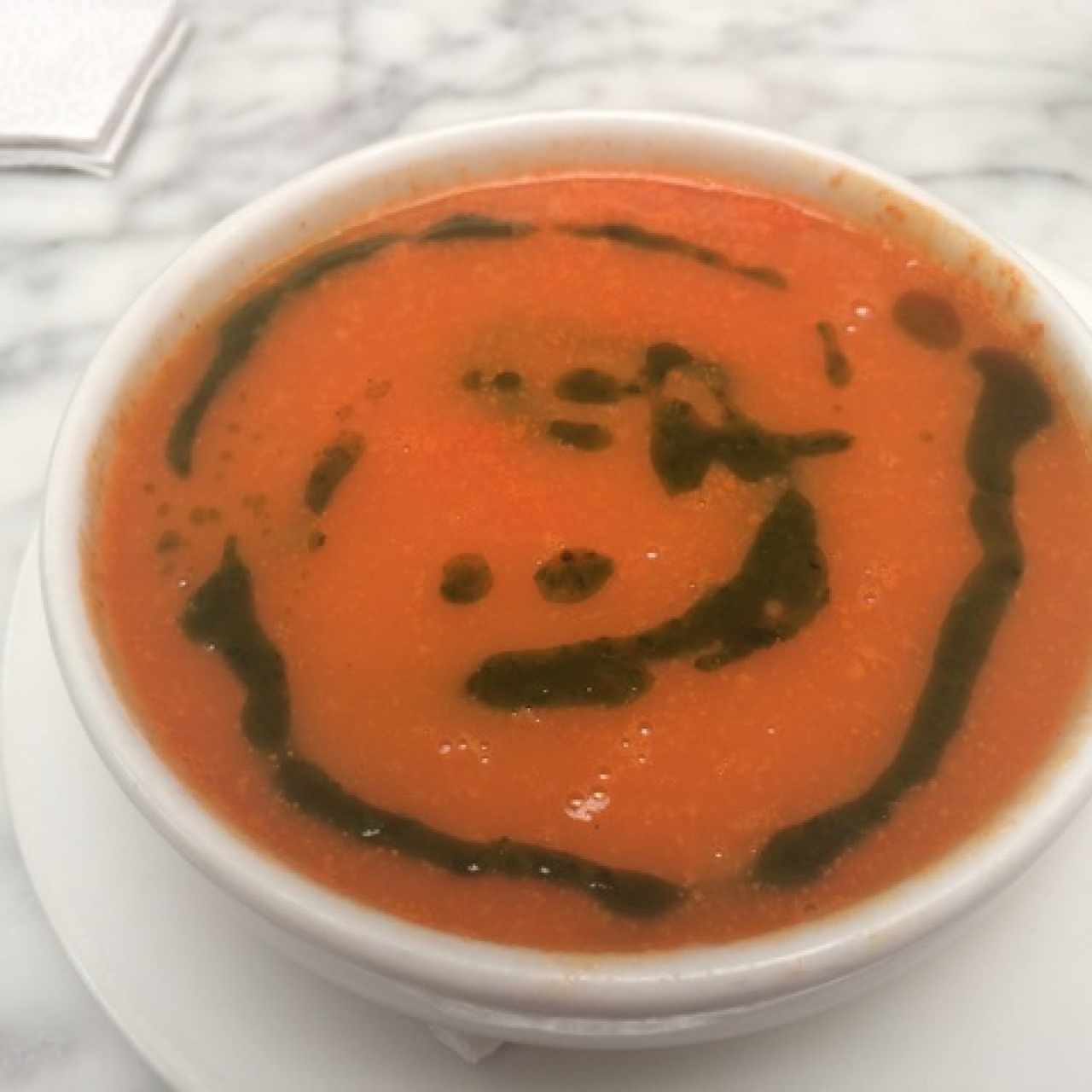 sopa de tomate