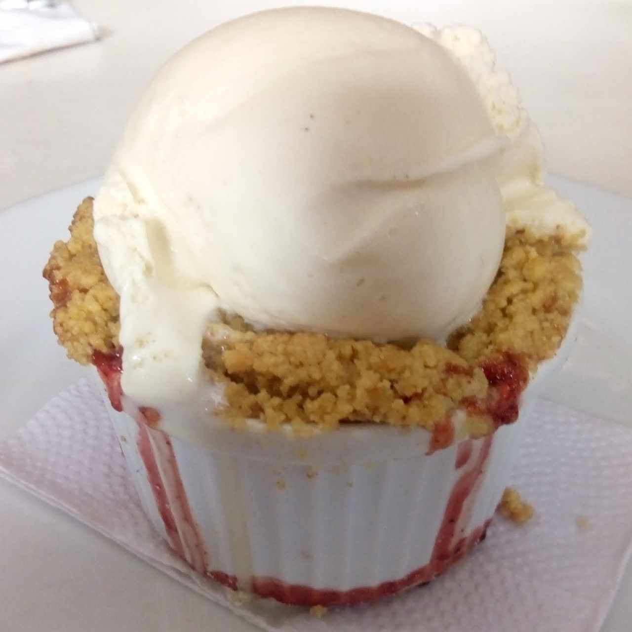 Crumble  de frutos rojos