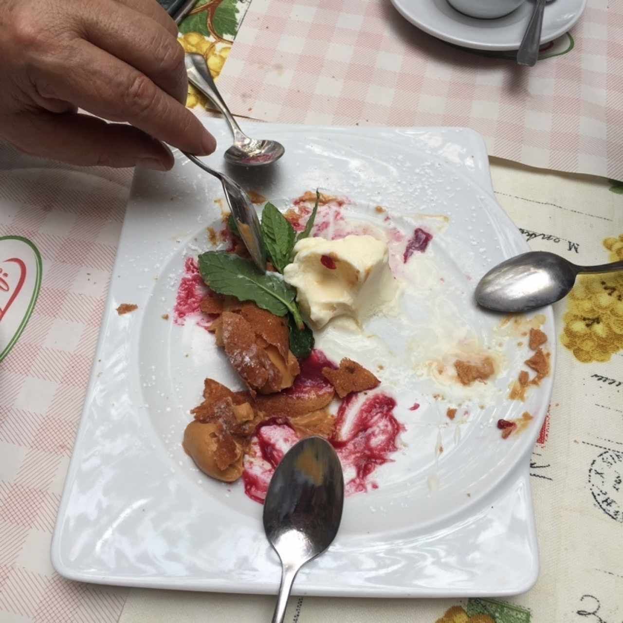 Estaba tan rico que no alcancé a tomar la foto, canolis de arequipe
