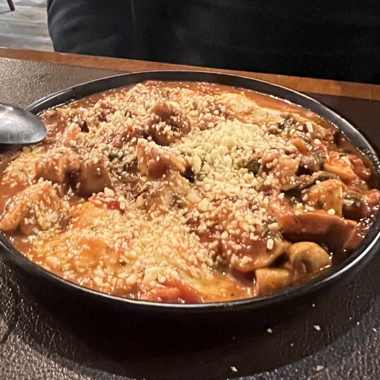 Hongos en salsa de tomates 