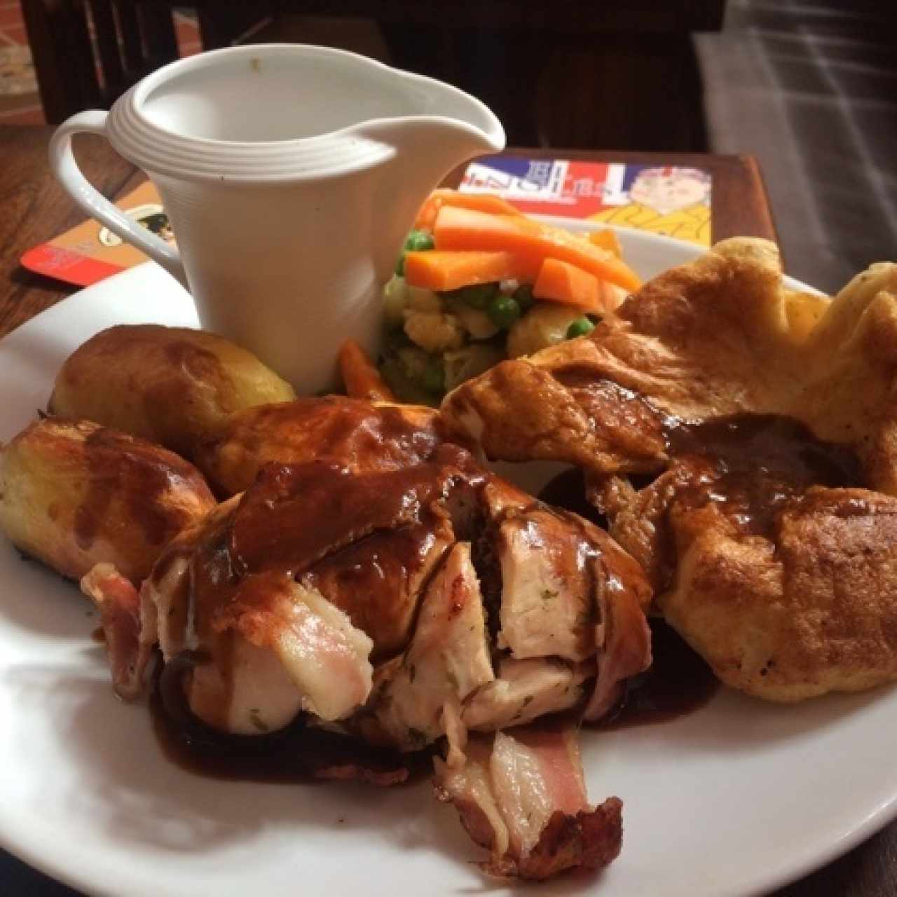 Pollo relleno de champiñones
