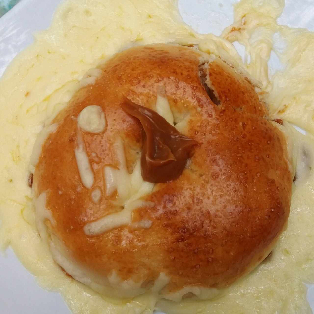 Roscon de arequipe y queso