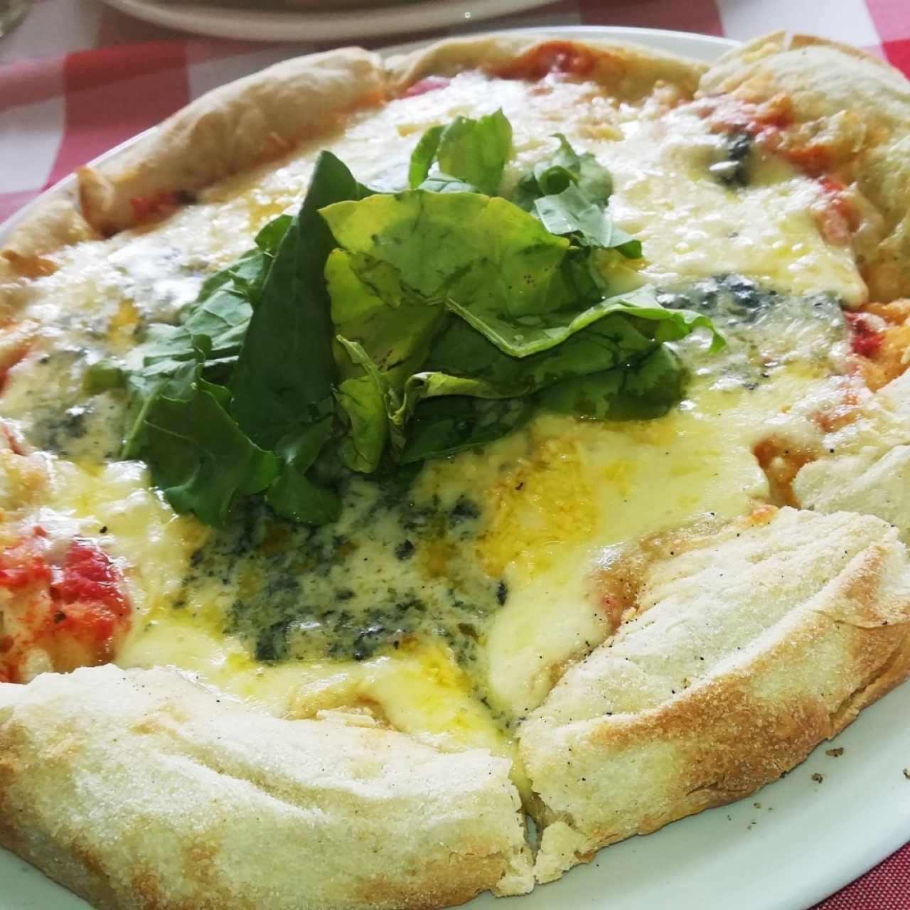 Pizza 4 quesos