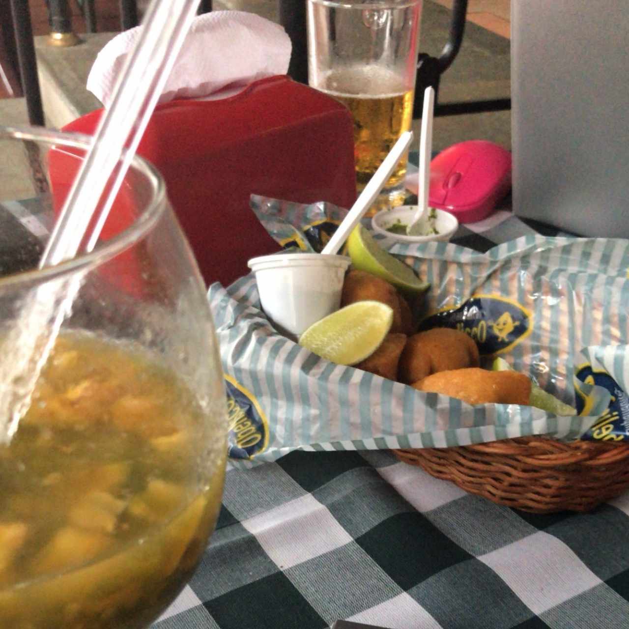 Lulada envenenada y empanaditas
