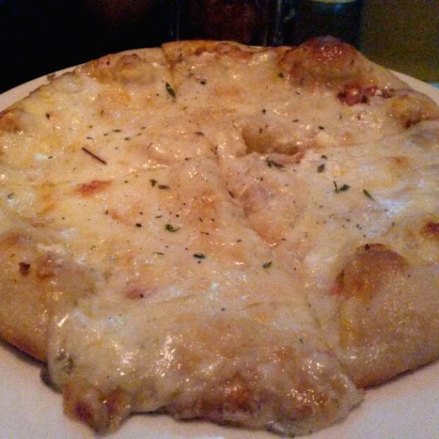 Pizza 4 quesos, la mejor que he probado.